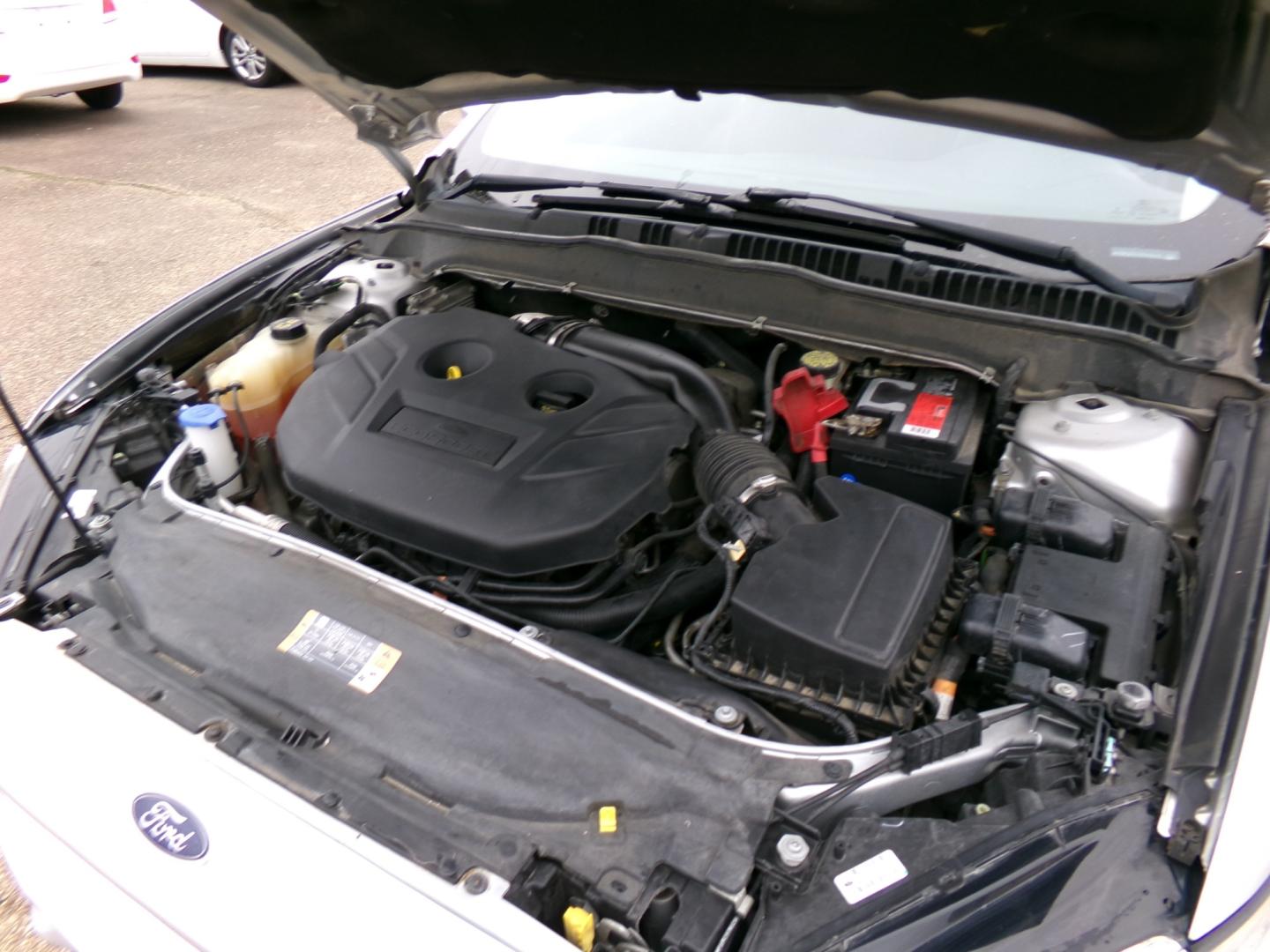 2013 Silver /Black Ford Fusion Titanium (3FA6P0K97DR) with an 2.0L L4 DOHC 16V engine, automatic transmission, located at 401 First NE, Bearden, AR, 71720, (870) 687-3414, 33.726528, -92.611519 - Photo#6